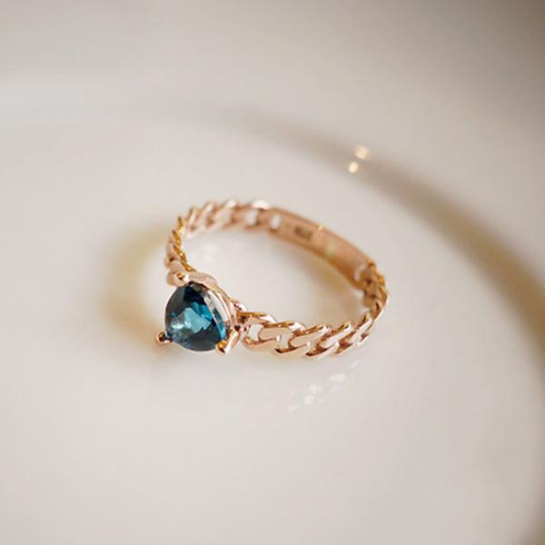 AN-Z JEWELRY - 14K Triangle London Blue Topaz Ring
