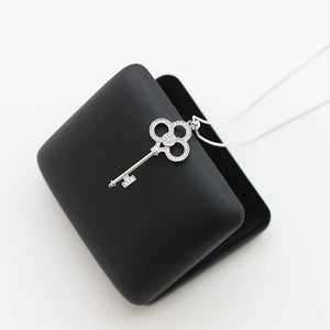 4XTYLE - Hemera Key Long Necklace